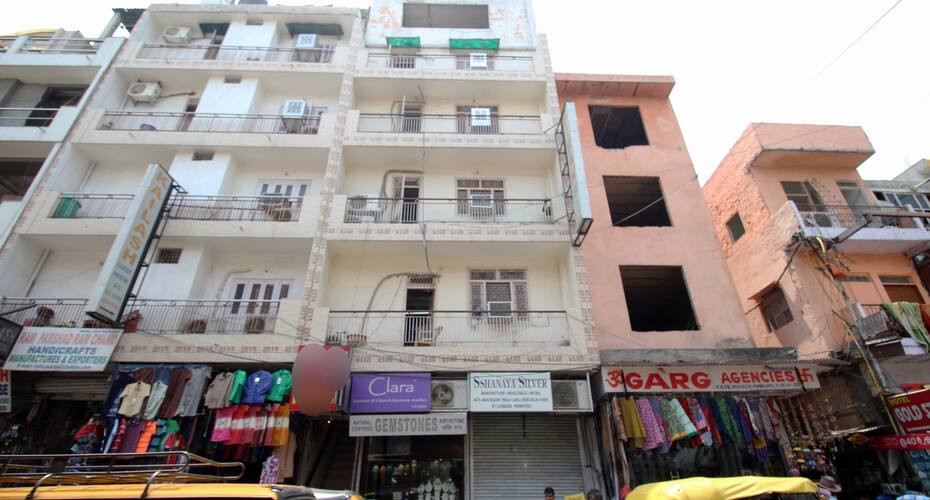 TG Stays Opp Paharganj, New Delhi 1